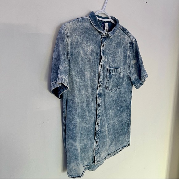 (M) Divided Shirt Short Sleeve denim casual - Picture 3 of 5